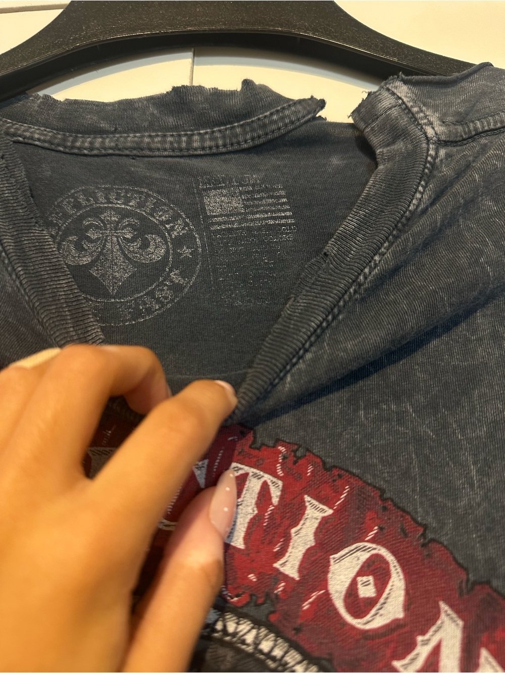 Affliction Tee Size M - Picture 10 of 10